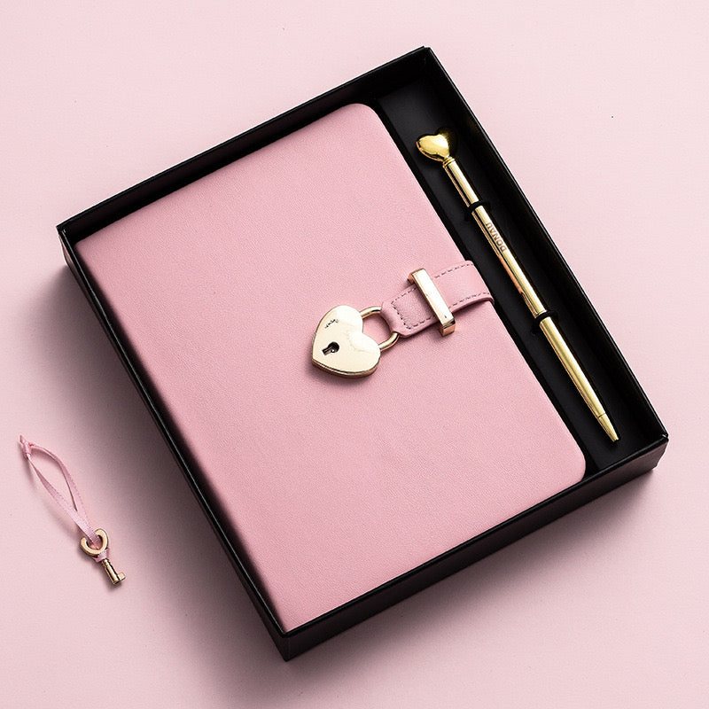 Pink Heart Journal Gift Set🔐💞