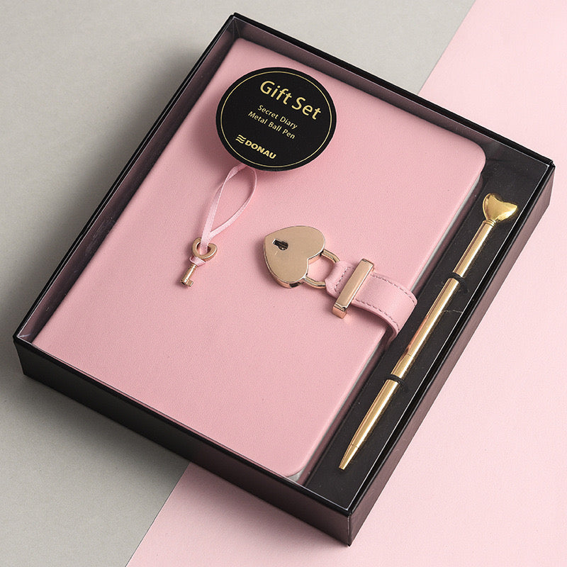 Pink Heart Journal Gift Set🔐💞