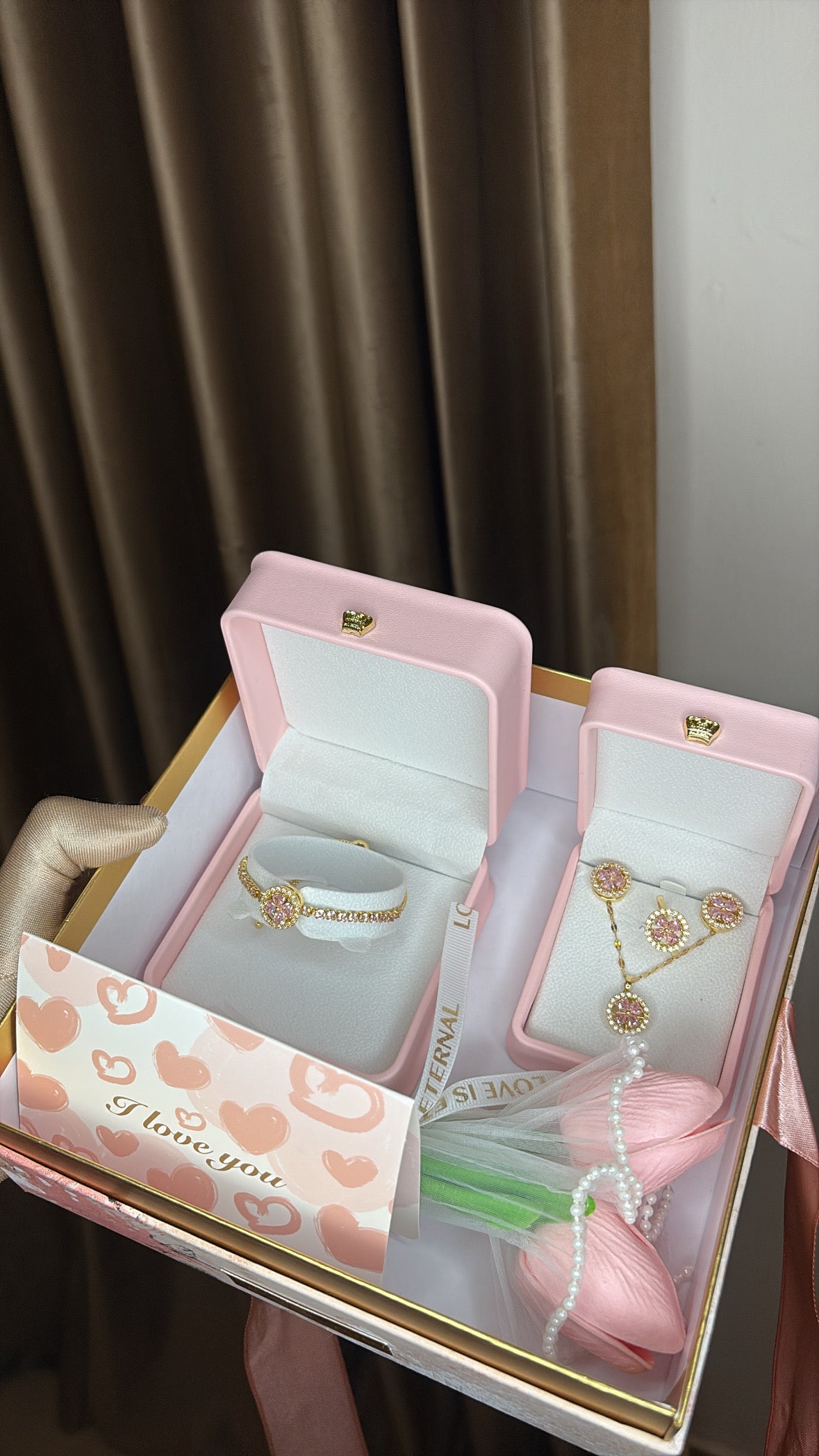 π Sweet Serenade Box