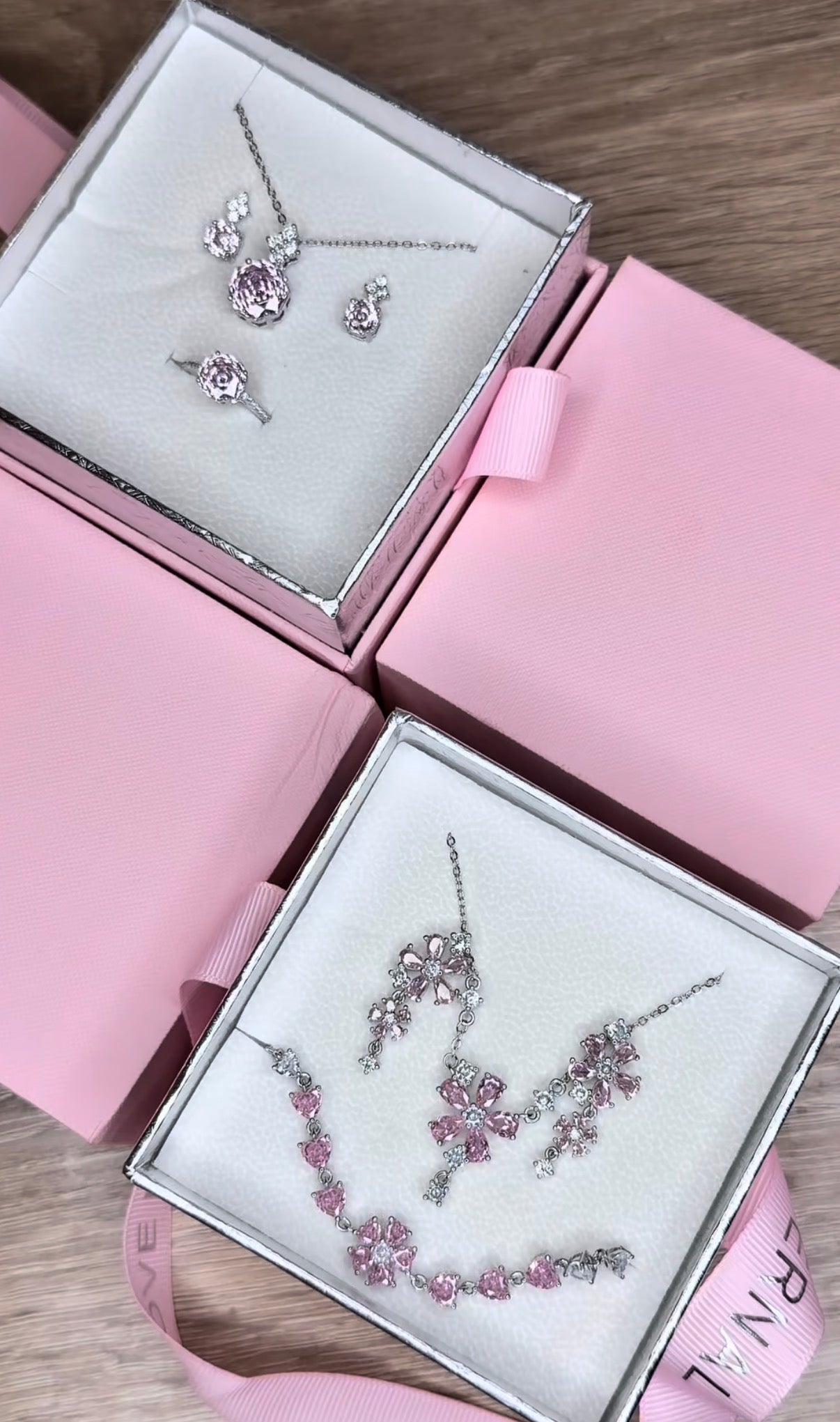 Pink Aurora Set