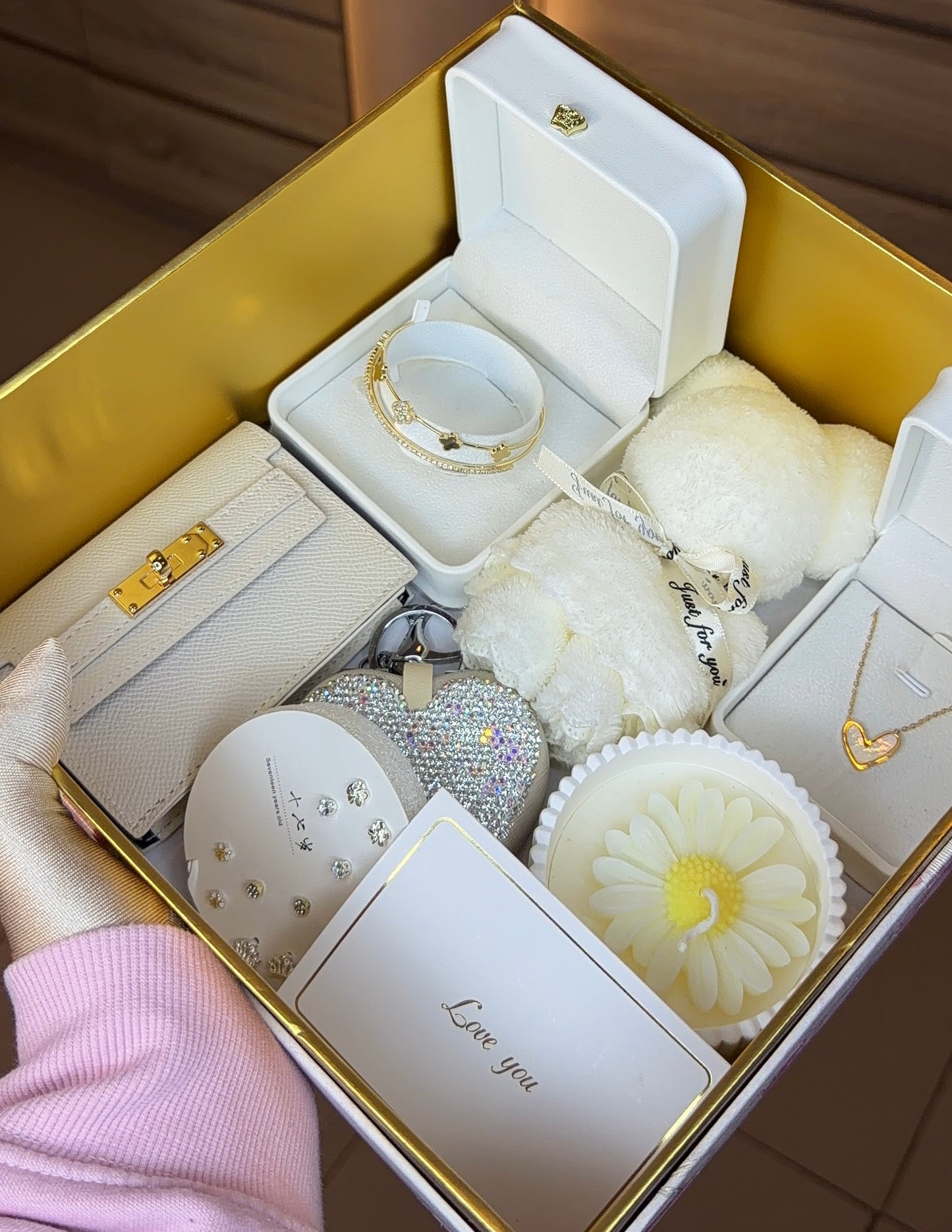 Lunelle Gift Case