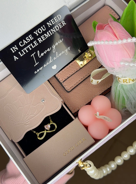 Blush Luxe Gift Box 🎀