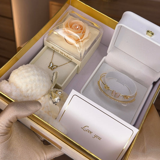 Golden Fearless Gift Box ✨💛