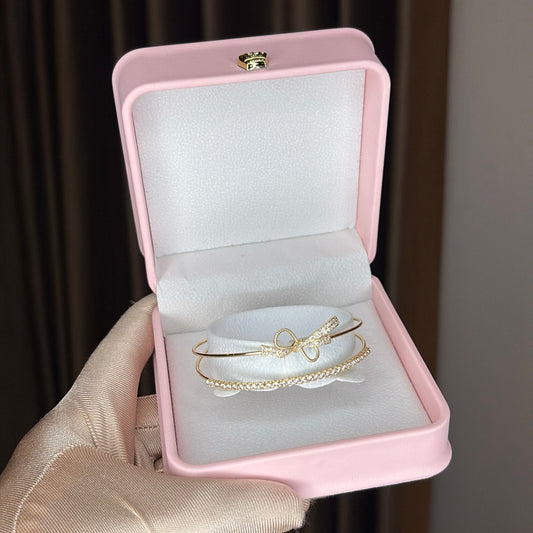 Glisten Knot Bracelet