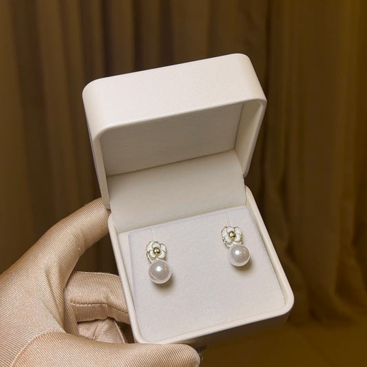 Dainty Pearl Earrings
