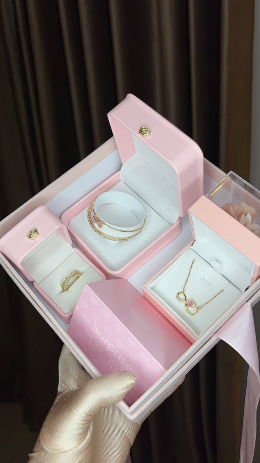 🌸 Blossom Charm Box