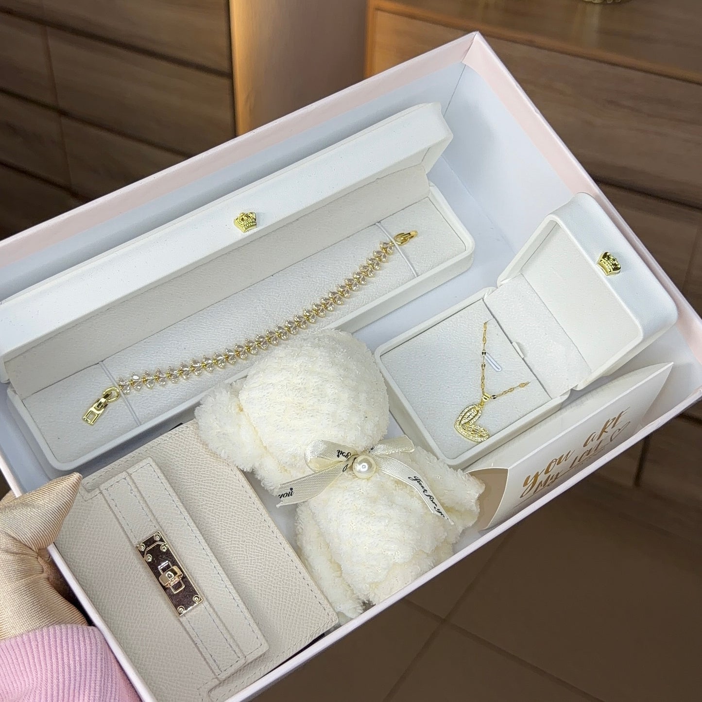 Aurélle Gift Box