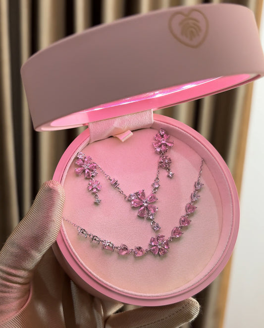 Parisian Love Set