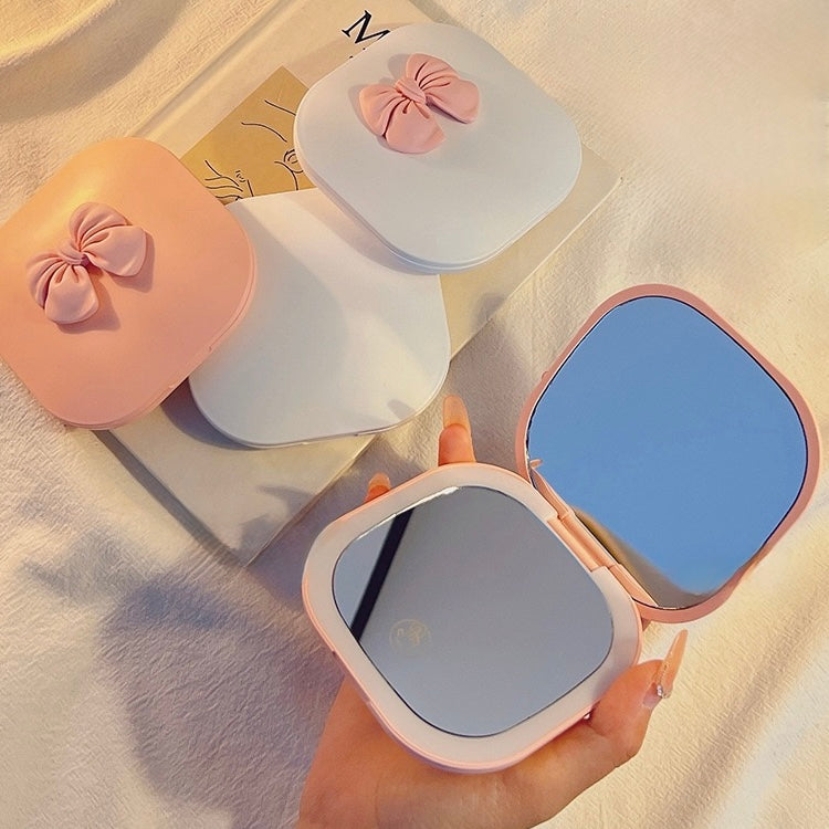 Sweetheart LED Compact Mirror
