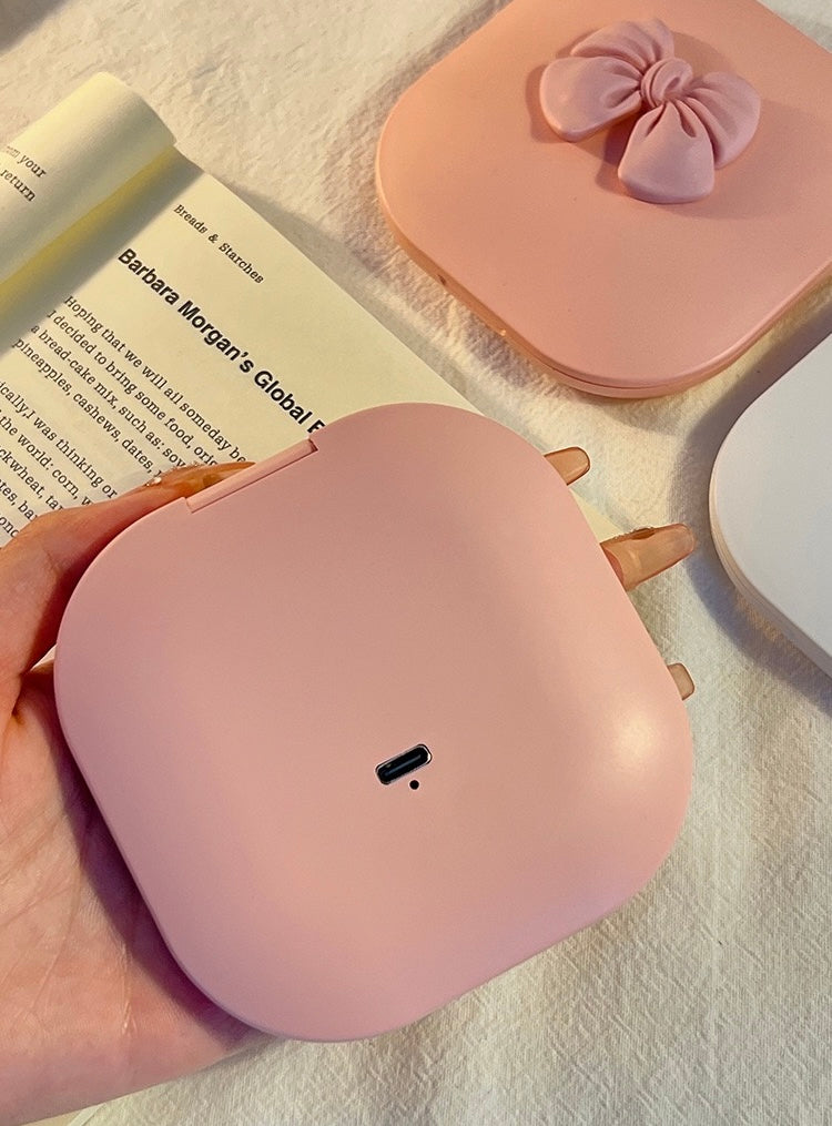 Sweetheart LED Compact Mirror