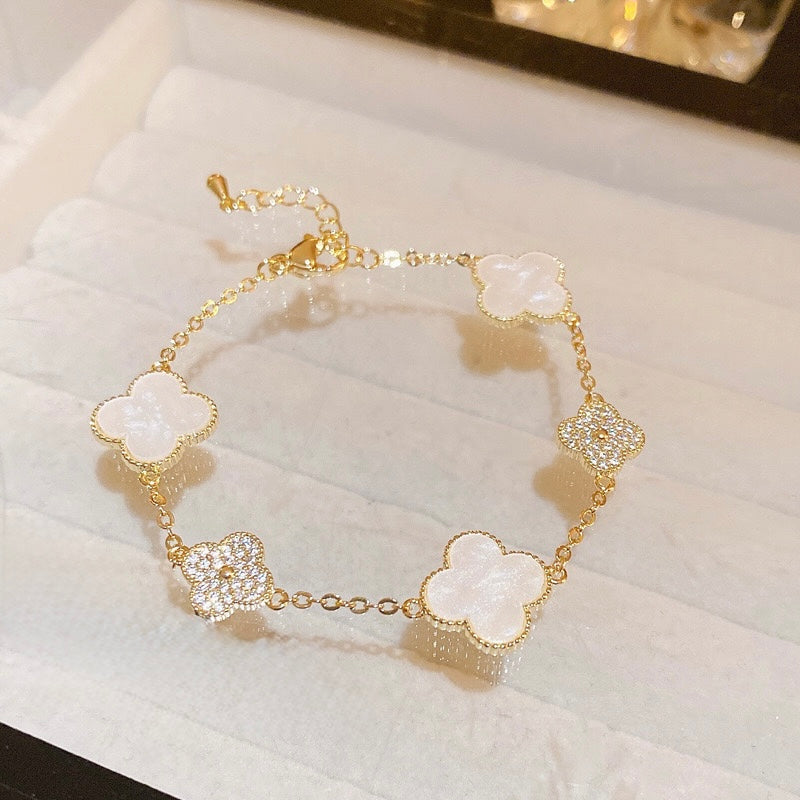 Opaline Clover Bracelet 💫