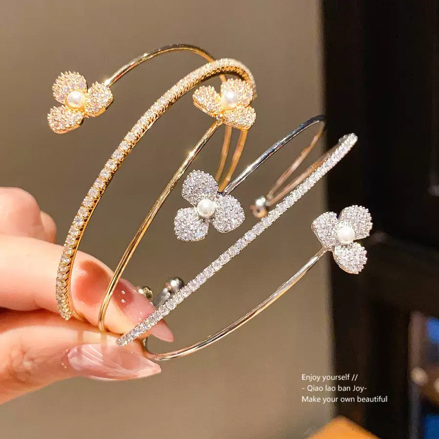 Petaline Pearl Bracelet